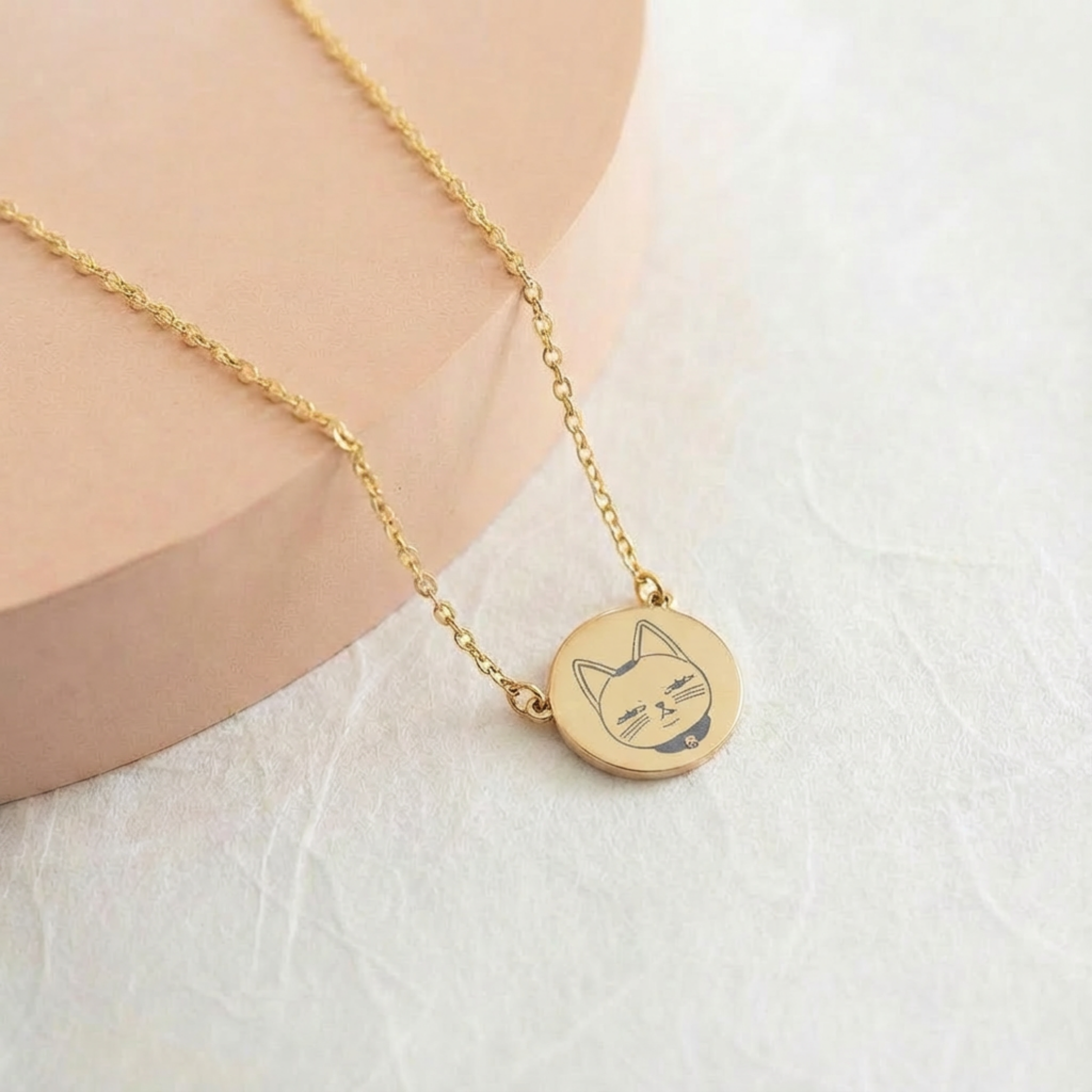 Turbo Abuela Micro Pendant and Necklace